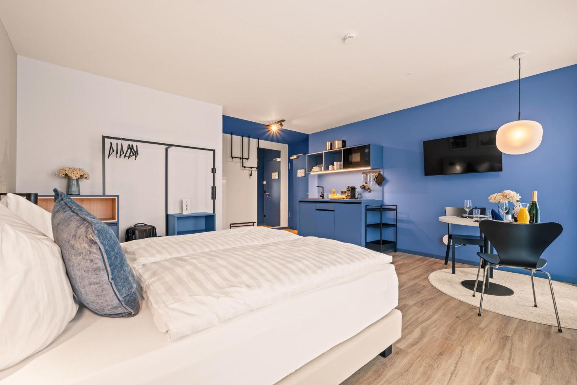 Motel42-Temporary Living FDH Εξωτερικό φωτογραφία